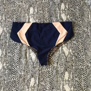 Acacia Metawai bottoms